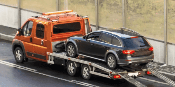 Are Tow Truck Companies Required to Carry Damage Insurance in Spain?
